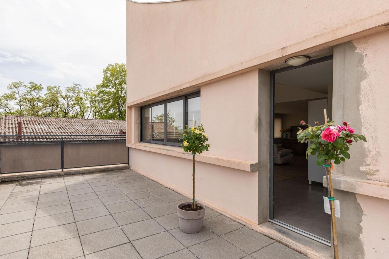 La Terrasse De *